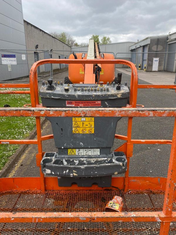 JLG 600AJ - Image 6