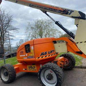 JLG 600AJ