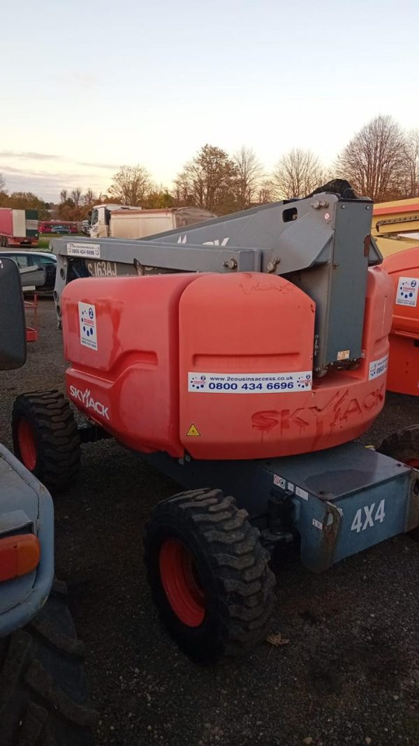 Skyjack SJ63AJ Articulated boom lift - Image 3