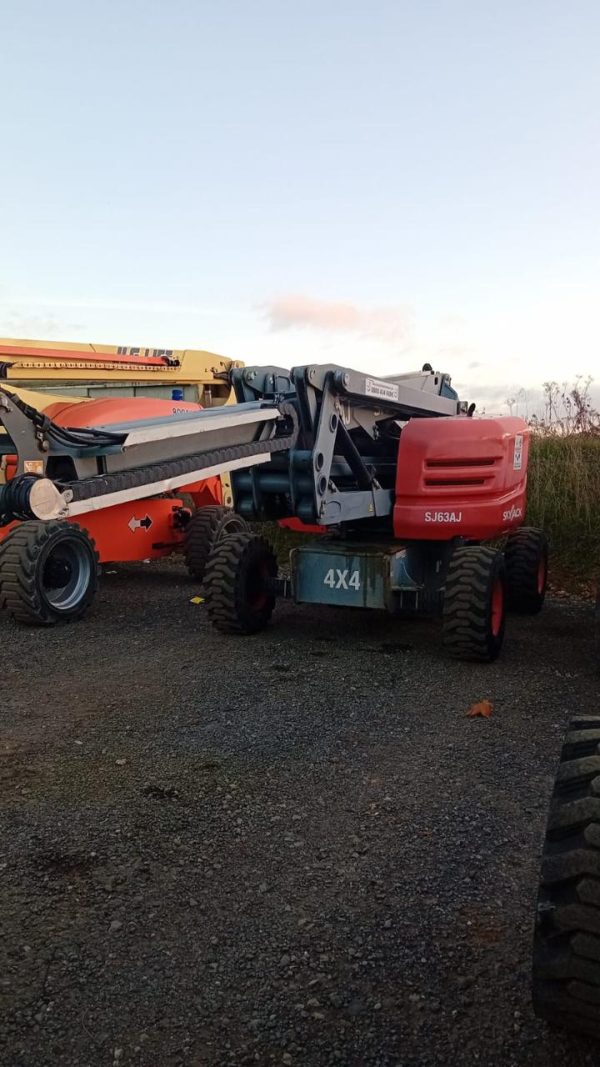 Skyjack SJ63AJ Articulated boom lift - Image 4