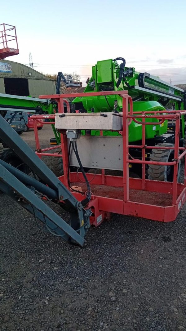 Skyjack SJ63AJ Articulated boom lift - Image 6