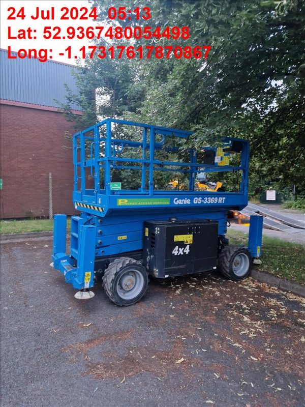 Genie GS3369 Scissorlift 4x4 - Image 3