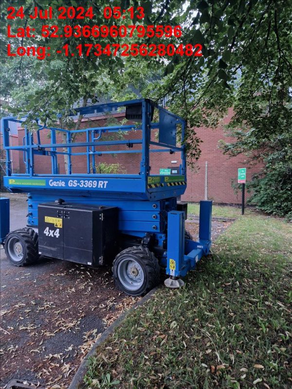 Genie GS3369 Scissorlift 4x4 - Image 2