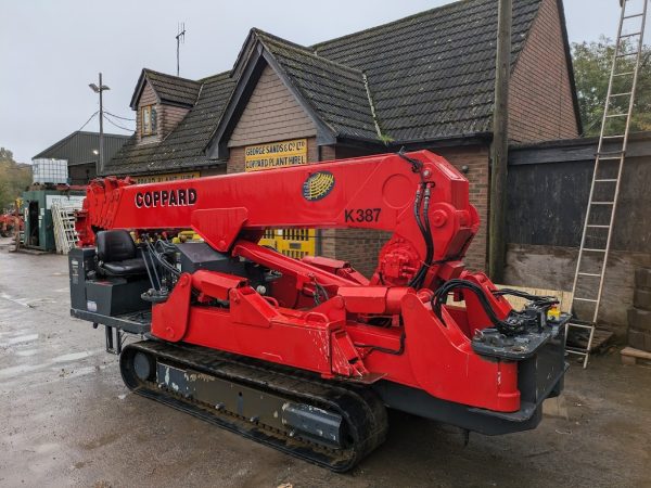 UNIC URW706 Spider crane
