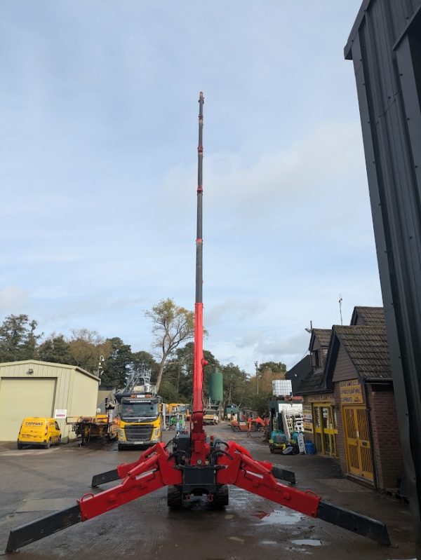 UNIC URW706 Spider crane - Image 8