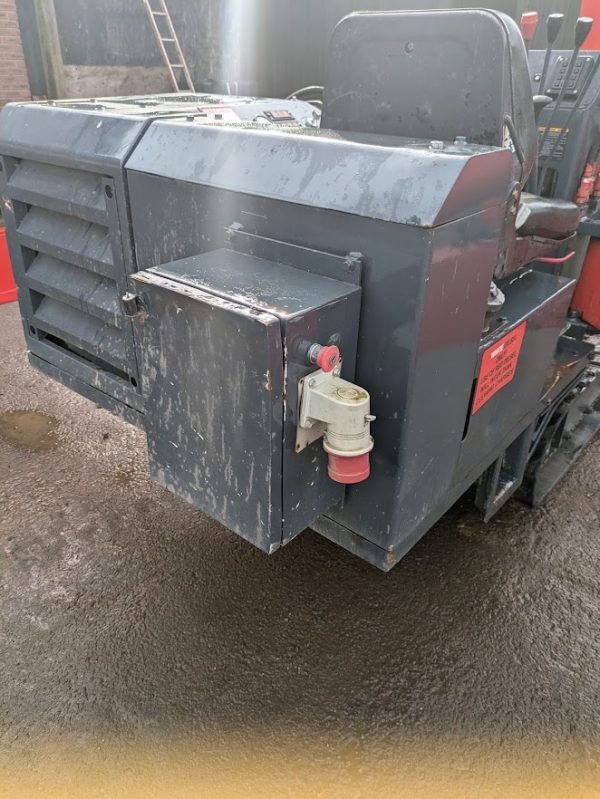 UNIC URW706 Spider crane - Image 15