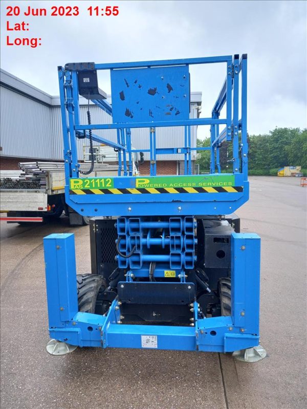 Genie GS3369 Scissorlift 4x4 - Image 6