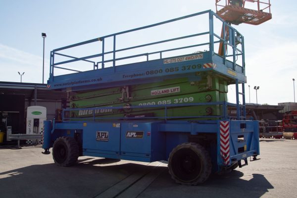 Hollandlift HL275-D27 Scissorlift - Image 4