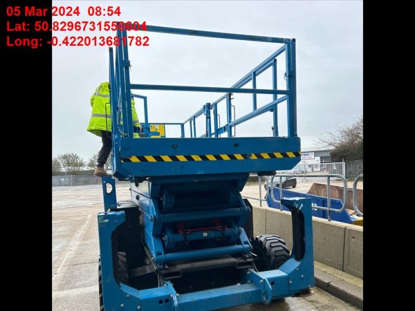 Genie GS4390 Scissorlift - Image 4