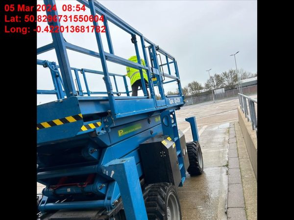 Genie GS4390 Scissorlift - Image 3