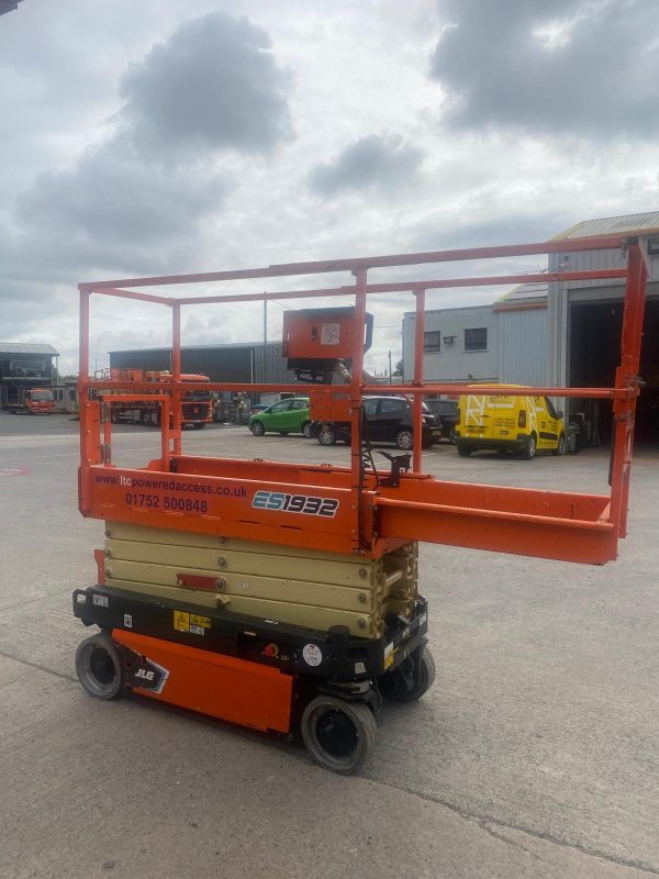 JLG ES1932 Scissor lift - Image 3