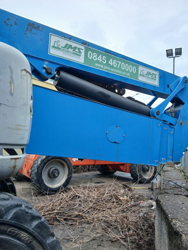 Genie Z135/70 Articulated Boom - Image 5