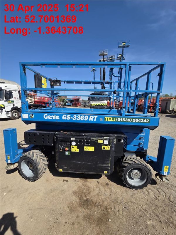 Genie GS3369 RT Scissorlift 4x4