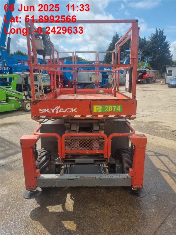 Skyjack SJ 6832 RT - Image 4