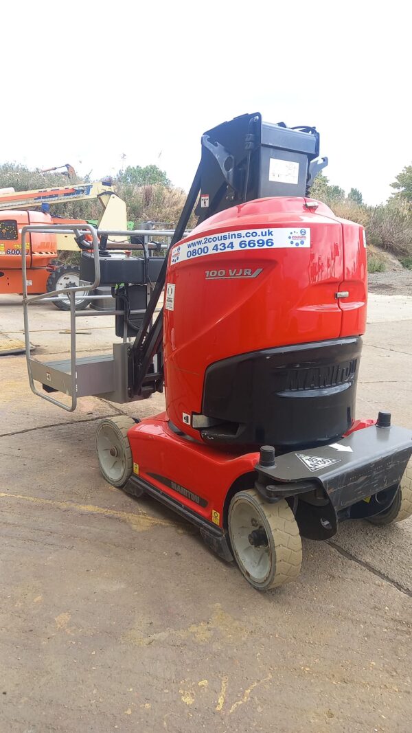 Manitou 100VJR Boom mast