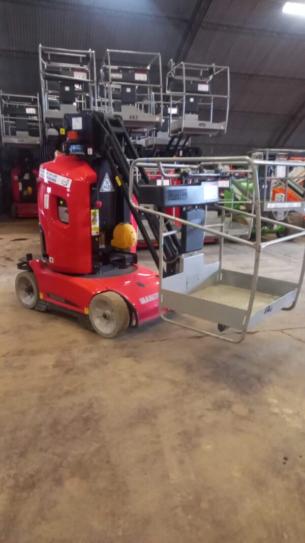 Manitou 100VJR Boom mast