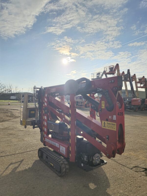 JLG X13JP Tracked Articulated boom lift - Image 3
