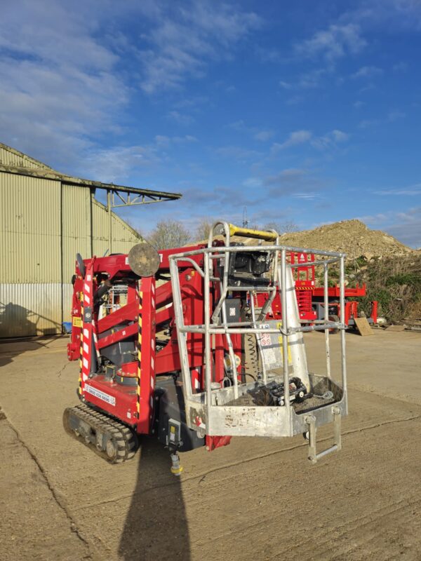 JLG X13JP Tracked Articulated boom lift