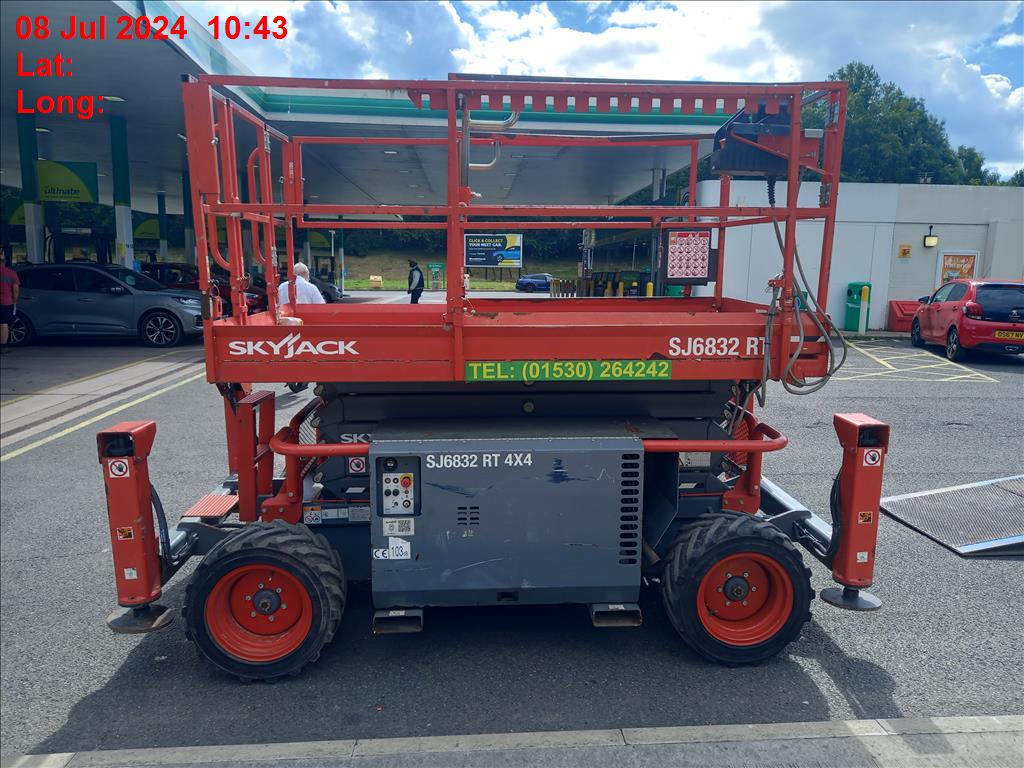 Skyjack SJ 6832 RT - Image 4