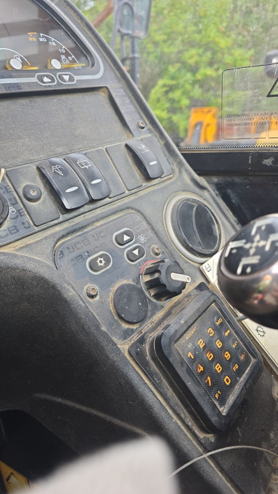 JCB 540v140 Telehandler - Image 9